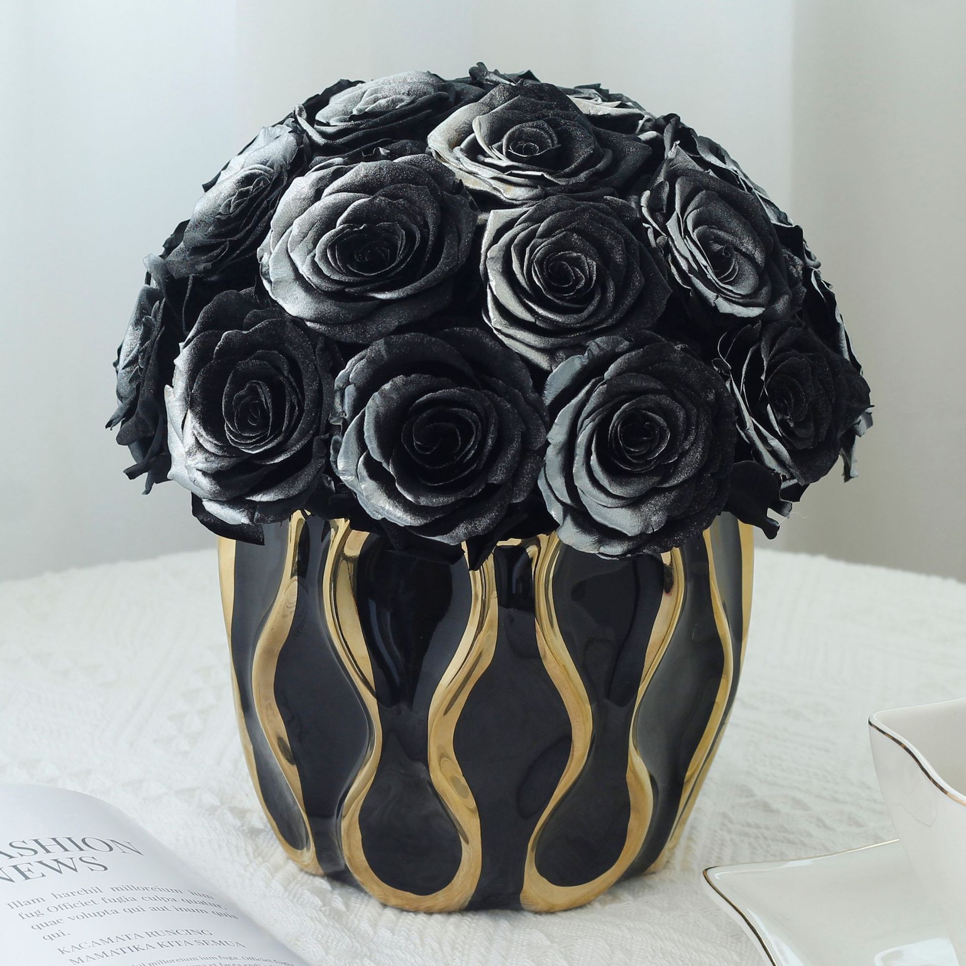 Jarrón de Rosas de Alta Gama para Regalo del Día de San Valentín para Chicas, Flores de Mesa de Cerámica al por Mayor, Flores Eternas, Cubo de Abrazos