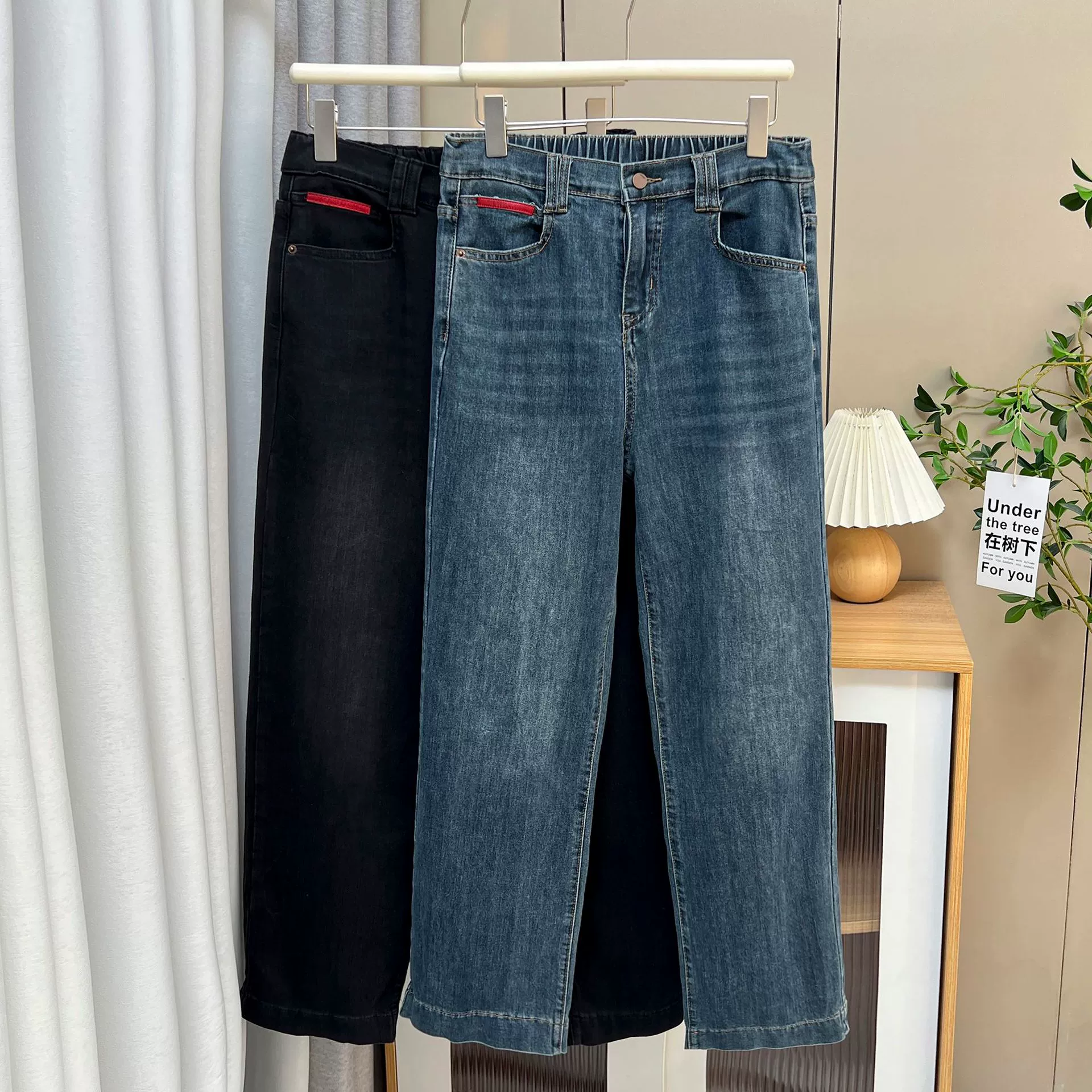 Женская одежда больших размеров 100kg 2024: Новинка осени/зимы — простые утепленные джинсовые брюки больших размеров на флисовой подкладке