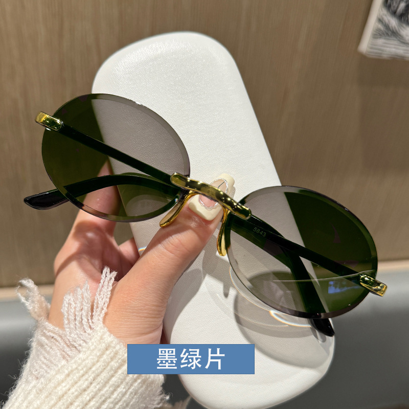 진한 녹색 필름