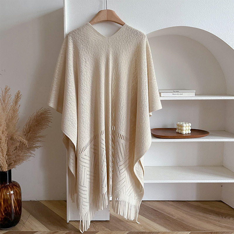 Shawl Classification Daily Occasion Women's Elegant Simple Style Solid Color Cotton Polyester Tassel Shawl