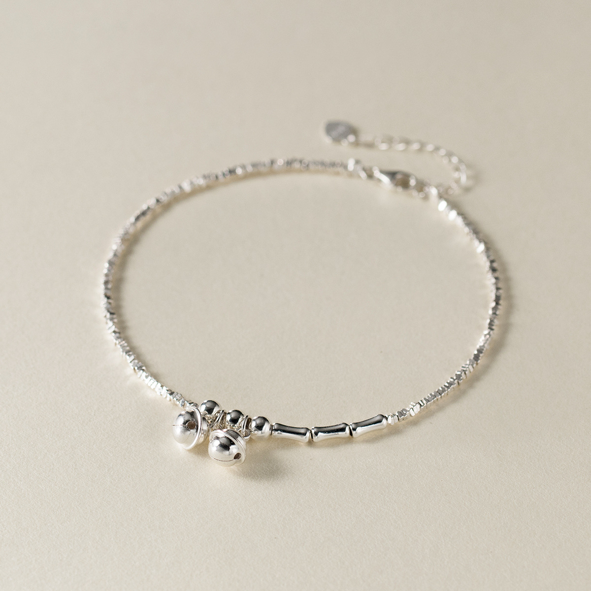 Eloch S925 plata nuevo diseño ligero de nicho de lujo de alto nivel de bambú campana de plata pulsera de bola S7512