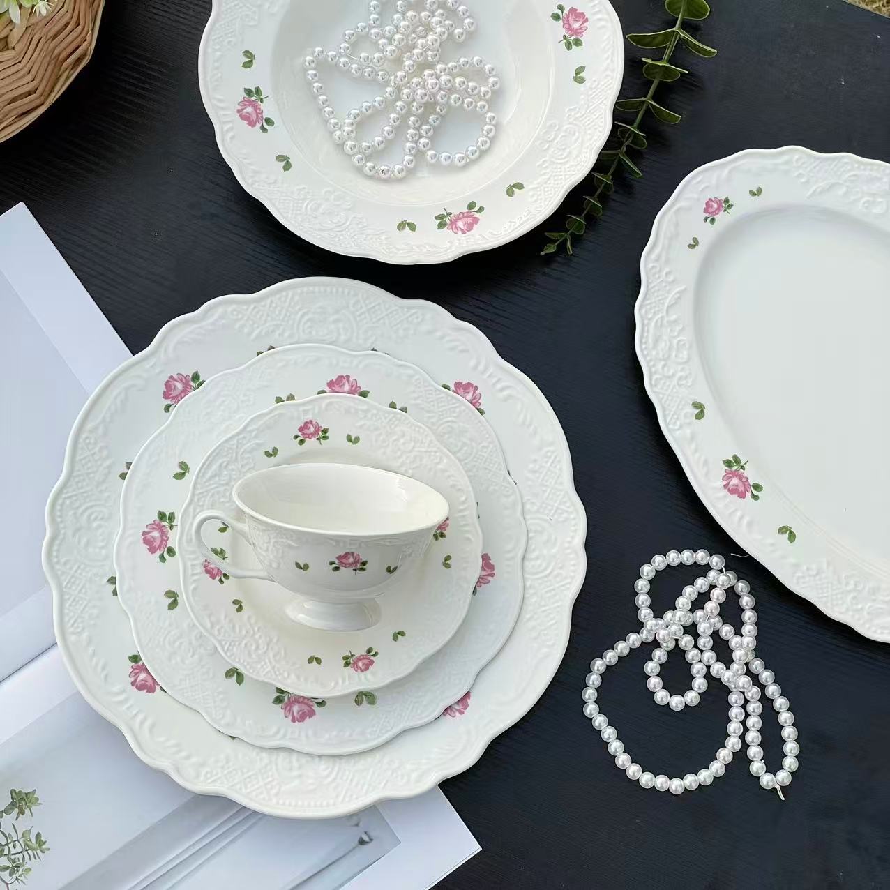 French Ins Style Retro Lace Rose Flower Embossed Ceramic Plate Medieval Afternoon Tea Dessert Plate Home Plate