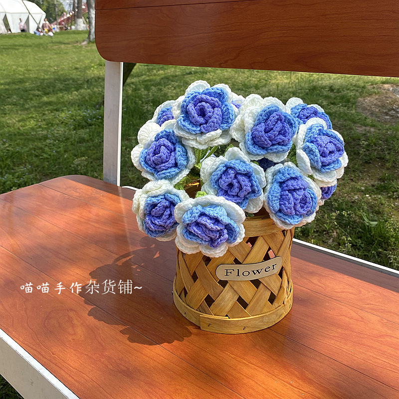 完成した手織りバラ、スズラン、ヒマワリ、造花、ウールニットブーケ、花飾り、ギフト|undefined