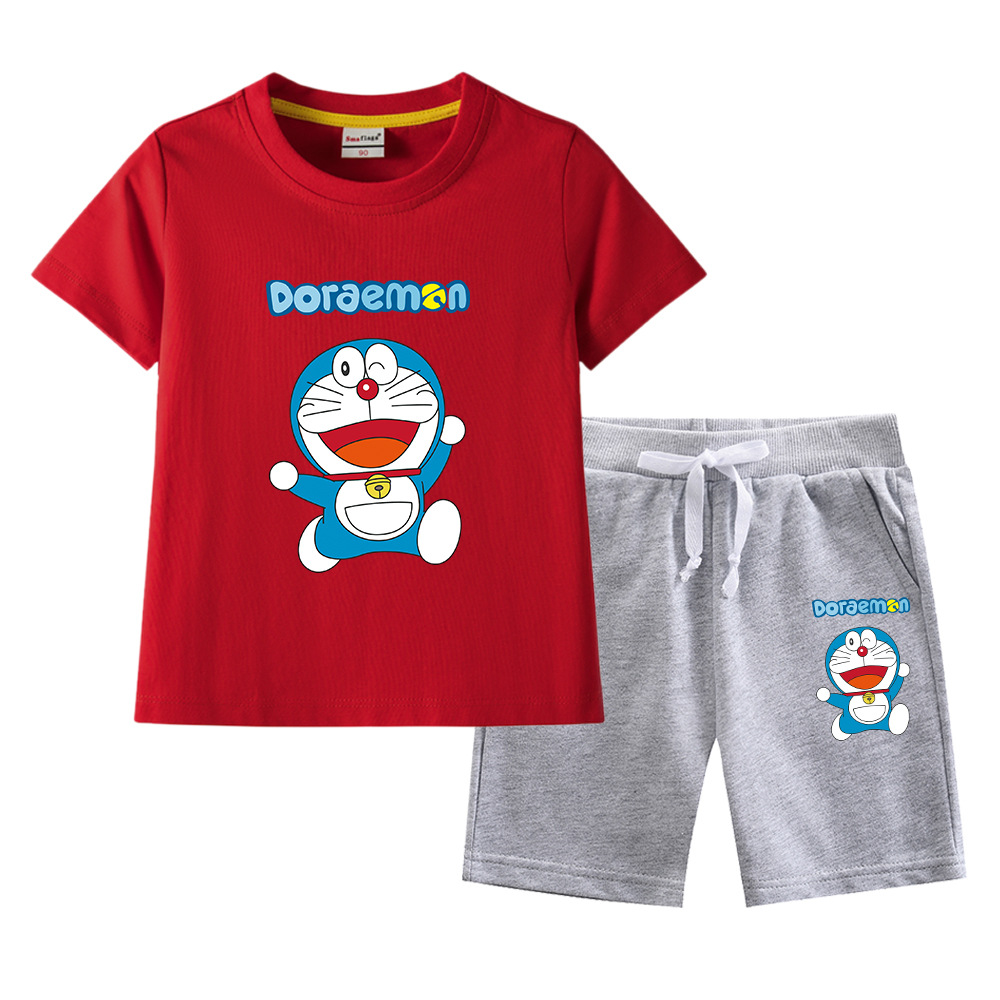 레드 T + 그레이 팬츠