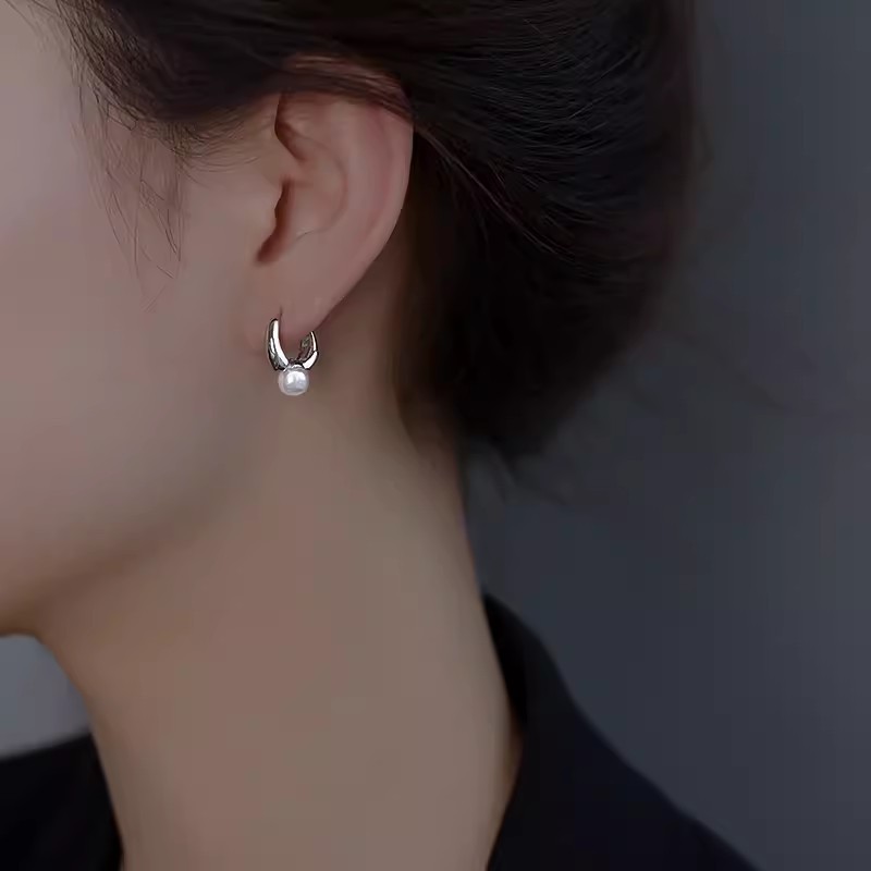 925鍍銀仿珍珠耳飾法式冷淡風耳扣女款小眾設計高級感氣質耳環潮