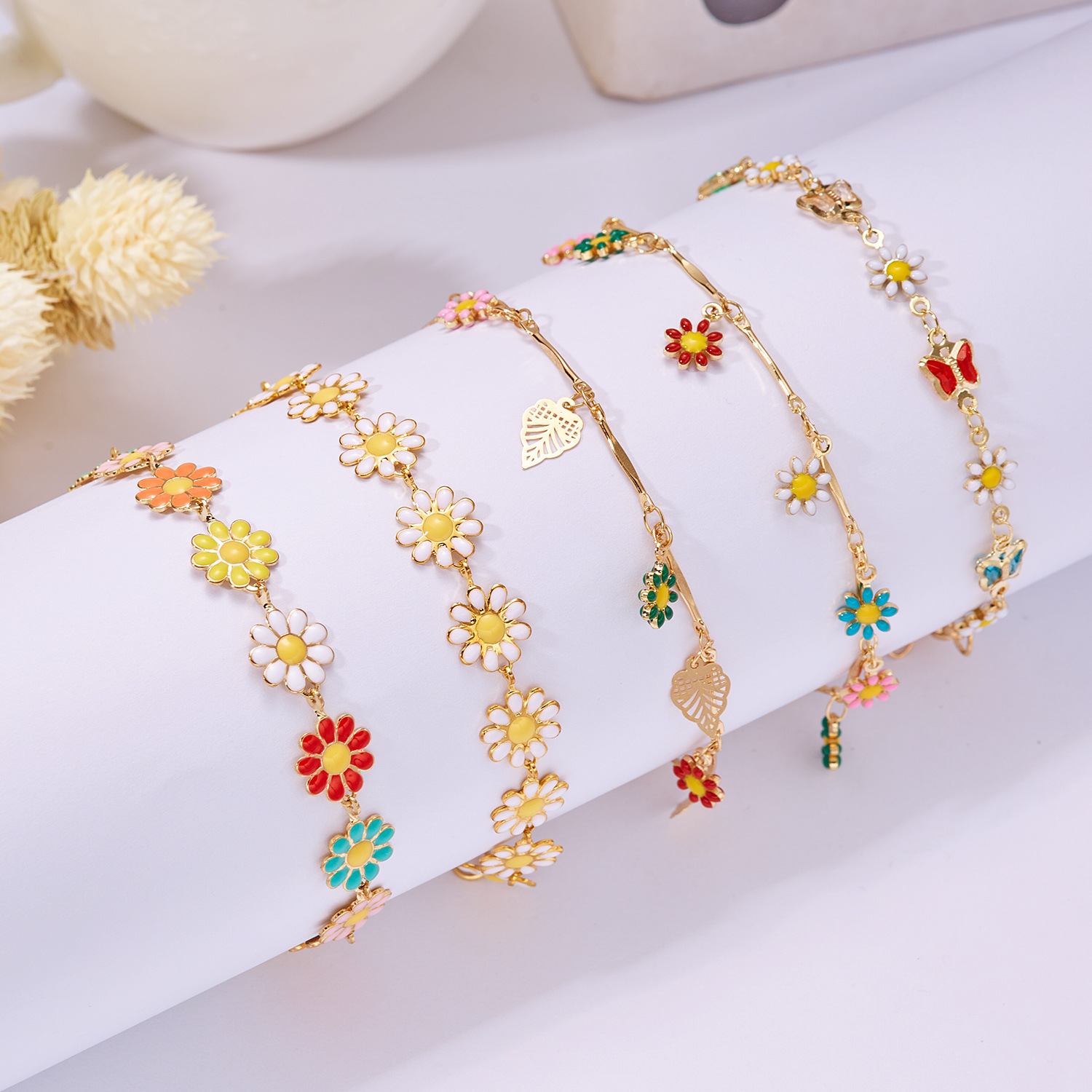 9g Weight 0.05µm-0.08µm Gold Plating Thickness Electroplating Gold Plating Process KC Golden Plated Plating Material Rhinestones, Zinc Alloy Pendant Material Rhinestones Inlay Material Bracelets Classification Alloy Chain Material cable chain Chain Type 1 Piece Quantity Holiday, Daily Occasion Copper Material Flower Pattern Women's Gender Simple Style, Classic Style Style Enamel Craft Simple Style Classic Style Flower Alloy Copper Wholesale Bracelets 无