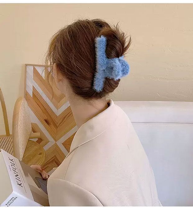 Large Plush Gripper