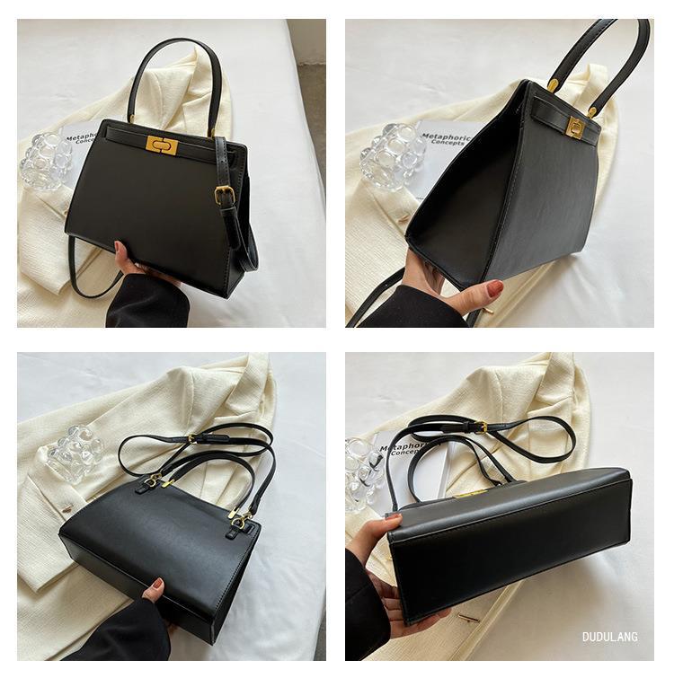 924g Weight Women's Medium Pu Leather Solid Color Vintage Style Classic Style Square Flip Cover Crossbody Bag