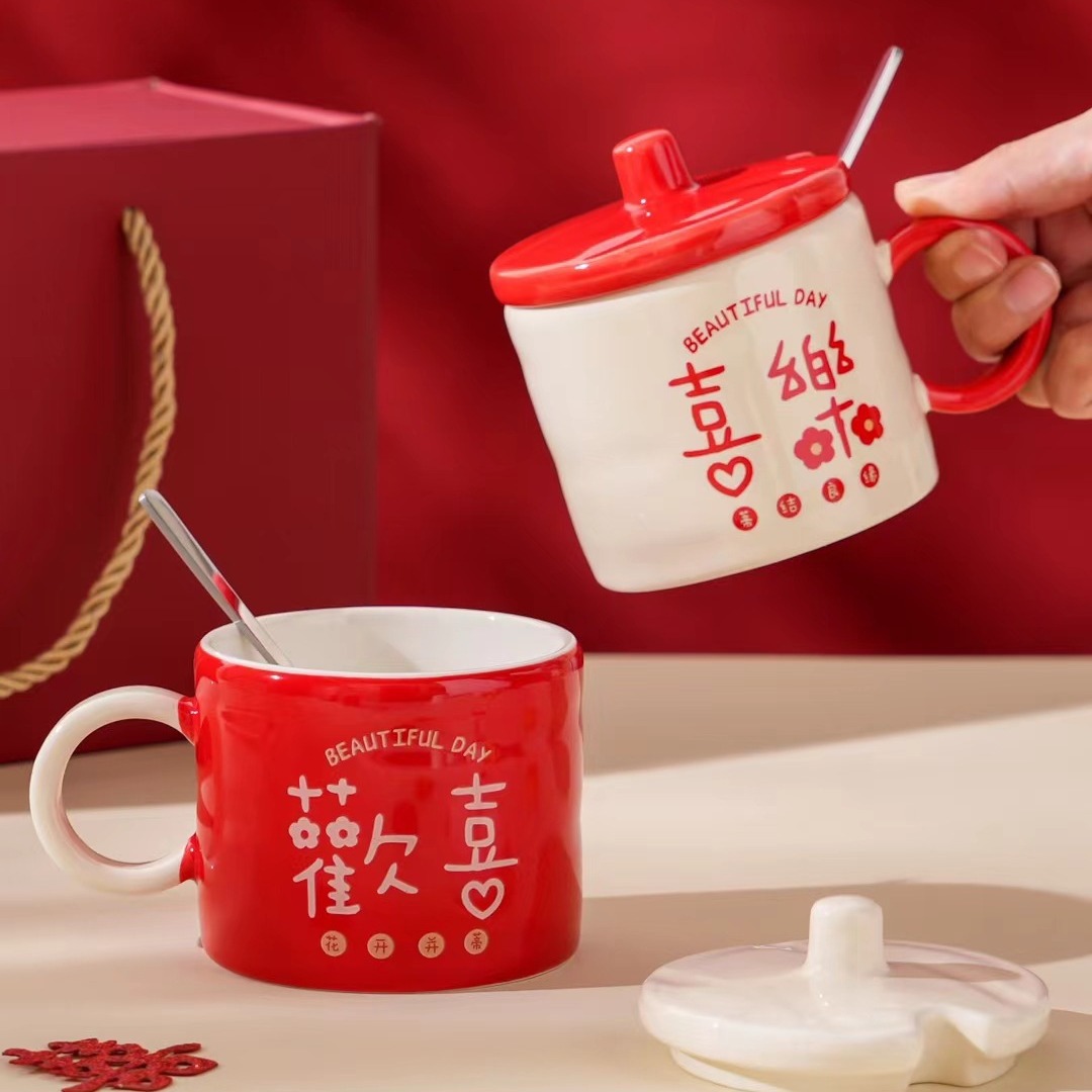 Boda creativa taza de boda pareja taza de agua regalo cerámica con tapa cuchara taza de café taza de boda de alto aspecto