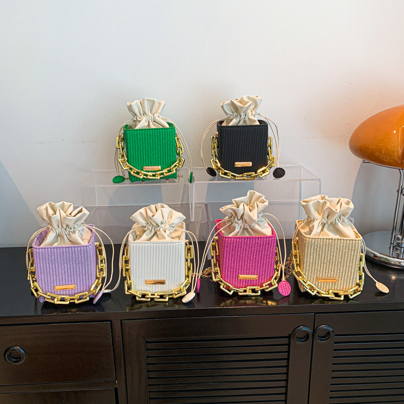 2023 nuevo cordón bolso de las mujeres de moda casual moda cintura cadena hombro bolsa de mensajero estilo occidental cadena portátil pequeña bolsa cuadrada