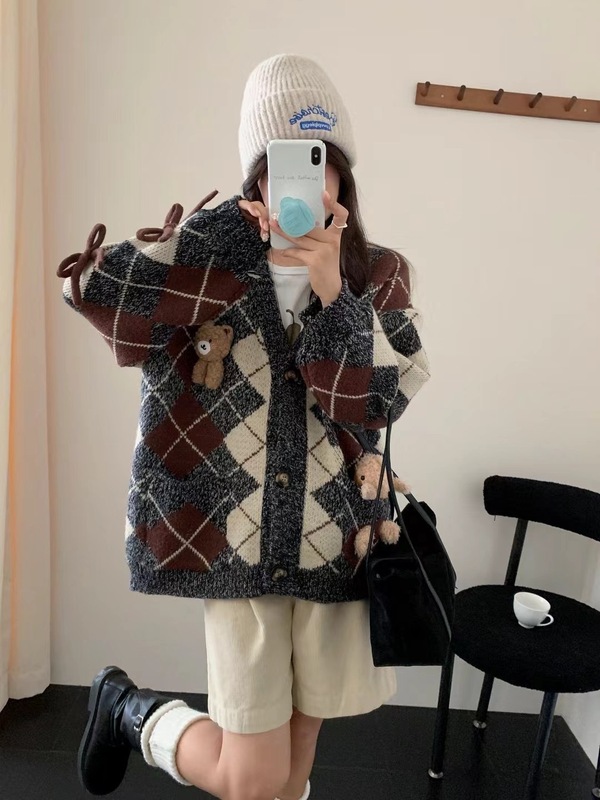 宽松显瘦复古菱格小熊毛衣开衫外套女秋冬外穿2025新款慵懒高级感|undefined