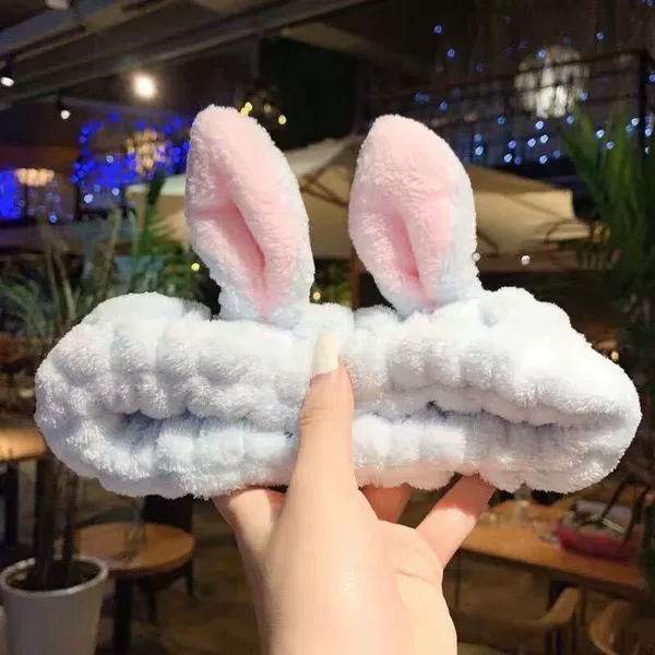 Rabbit ears gray