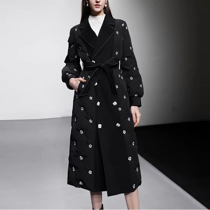 Winter new elegant fashion double-sided tweed stitching long black embroidered white duck down jacket women's coat Winter new elegant fashion double-sided tweed stitching long black embroidered white duck down jacket women's coat