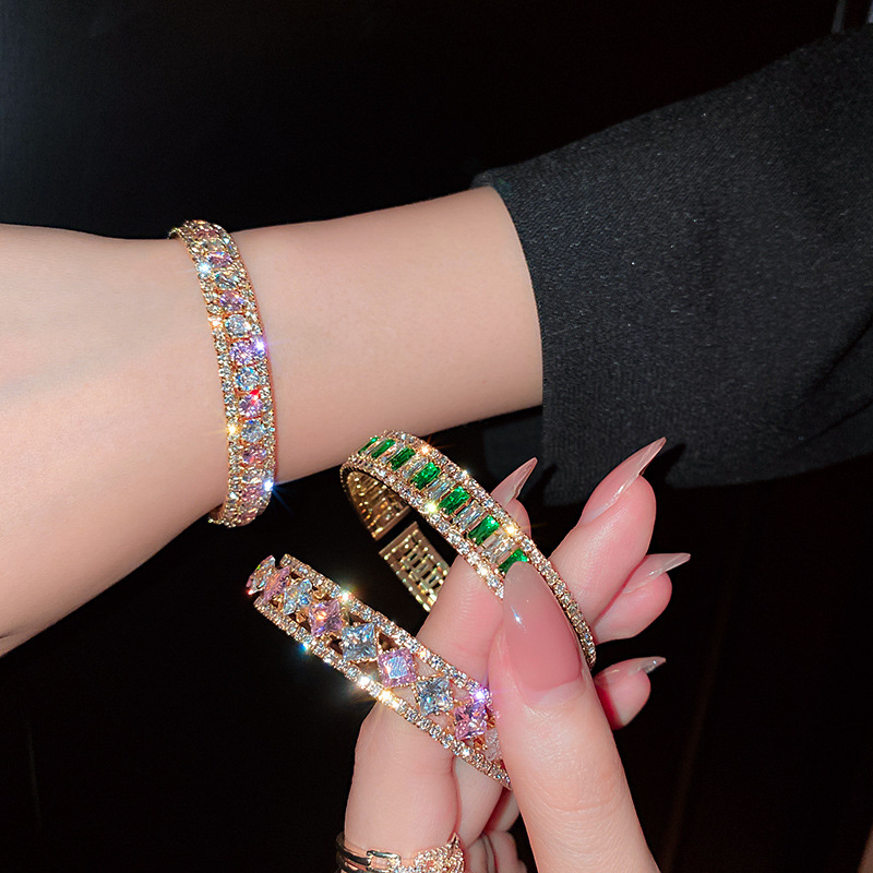 European And American Fashion Exaggerated Full Diamond Bracelet Female Wholesale display picture 4