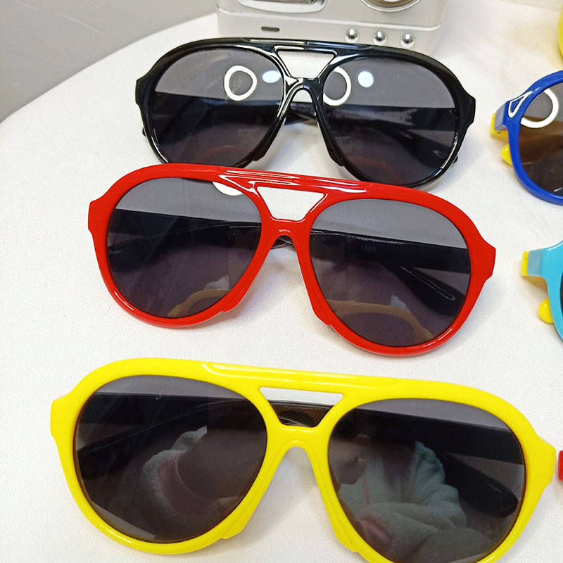Cute Sun Sunglasses UV400 Protection Resin Round Frame Kids Sunglasses display picture 2