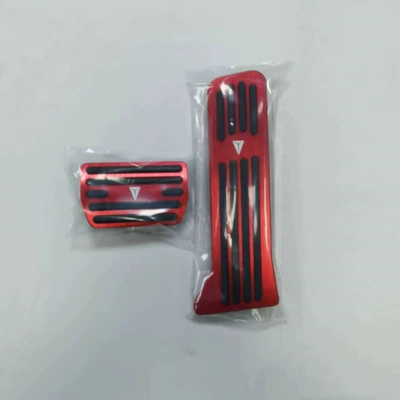 Suitable for Changan Deep Blue Dekorativ pedal başlıqları - red-throttle-and-brake-two-piece-set