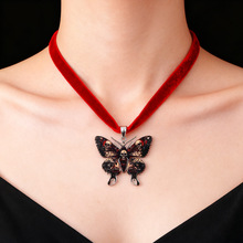 跨境万圣节骷髅蝴蝶吊坠女天鹅绒哥特式星空月亮太阳项链轻奢饰品