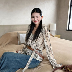 LS 复古优雅时尚V领豹纹上衣女 广州十三行2025早秋新品女装61152