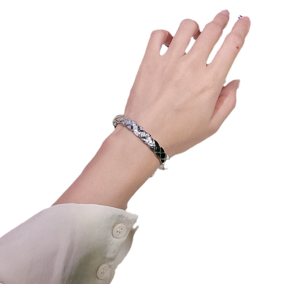 Xiaoxiang V золото высокой версии coco diamond diamond-inlaid bracelet CNC seiko versatile high-end fashion women's bracelet