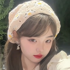 Dopamine Hat for Girls, Spring Cute Daisy Headband, Travel Flowers Handmade Knitted Crochet Triangle Scarf Hair Tie