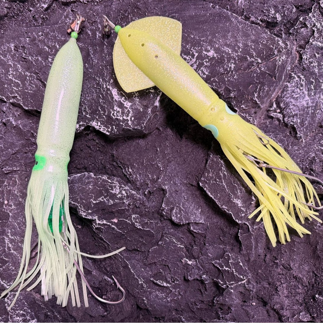 Deep Sea Fish Luring Light, 5-Color Large Squid Bait, Led Light-Emitting Lure, 30cm, 280g with Lead Sinker