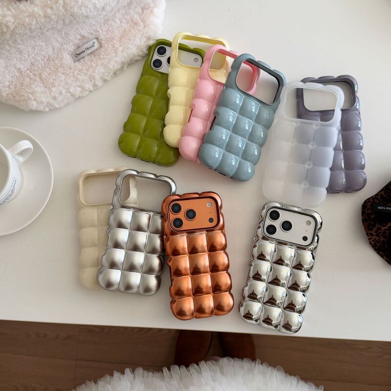 Niche Instagram-Style Electroplated Solid Color Bubble Case Suitable for iPhone 17, Apple 18 Pro Max Phone Case, New Model for 16/15 Niche Instagram-Style Electroplated Solid Color Bubble Case Suitable for iPhone 17, Apple 18 Pro Max Phone Case, New Model for 16/15