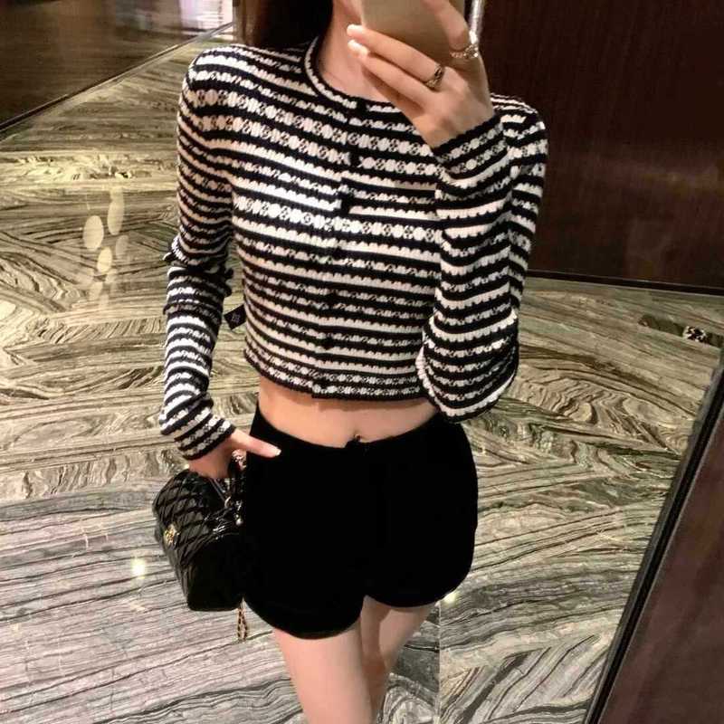 黑白撞色条纹长袖针织开衫外套女2025早秋新款辣妹修身短款上衣潮|undefined