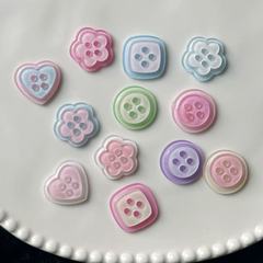 清新な愛の花のボタンの部品diyのヘアピンの頭飾りの携帯電話の携帯電話のパッチのクリームの穴の靴はバッチを組み合わせます。