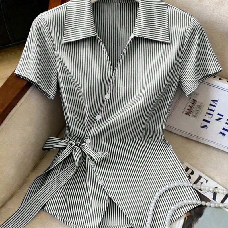 New fashionable versatile lace-up V-neck striped shirt, casual slim-fit short-sleeve top New fashionable versatile lace-up V-neck striped shirt, casual slim-fit short-sleeve top