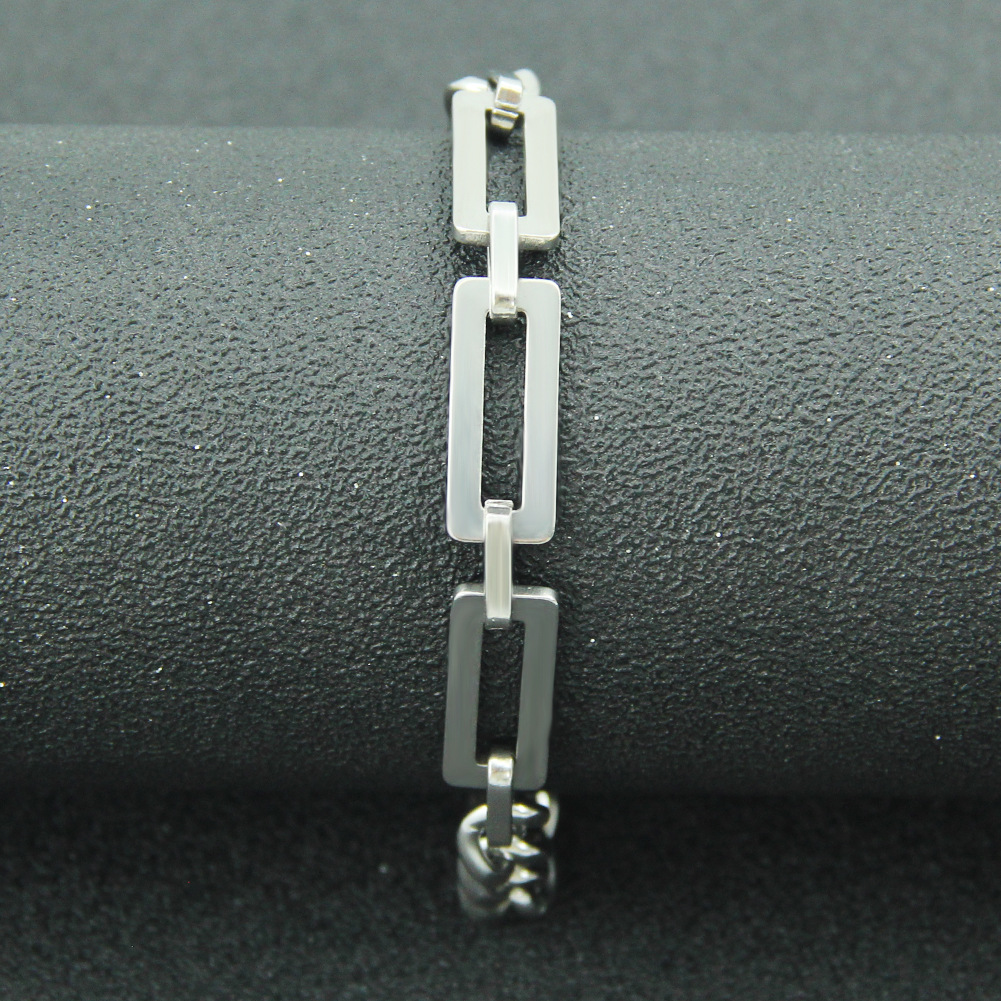 1 Piece Simple Style Solid Color Titanium Steel Polishing Unisex Bracelets