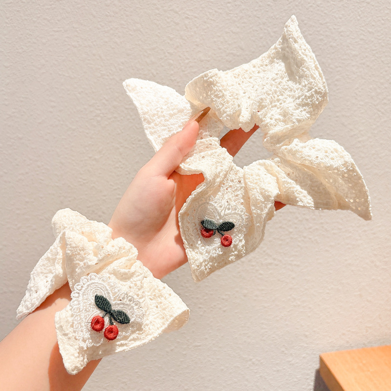 Toallas beige cuadradas francesas anillo de cabello cereza hueco anillo de cabello simple cola de caballo tierna cuerdas de cabello cereza amor