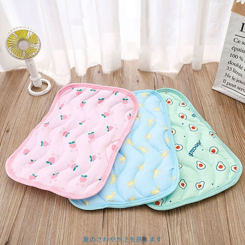 Pet Cooling Pad Summer Heat Reduction Ice Silk Mat Cat Bed Dog Mat Ice Silk Cool Sensation Sleeping Pad Dog Bed Pet Mat Wholesale