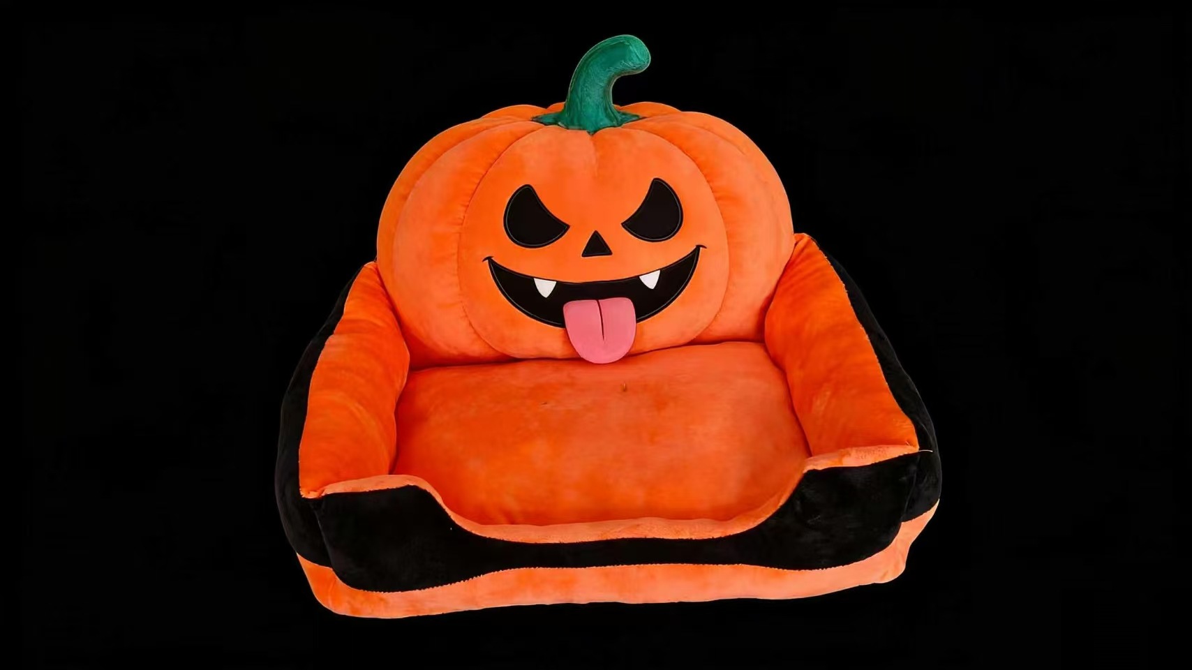 Pumpkin with teeth / S