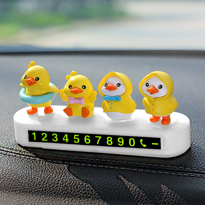 Adorno de pato amarillo montado en automóviles placa de estacionamiento temporal placa de estacionamiento de automóviles tarjeta telefónica de movimiento de automóviles caricatura en línea mujer