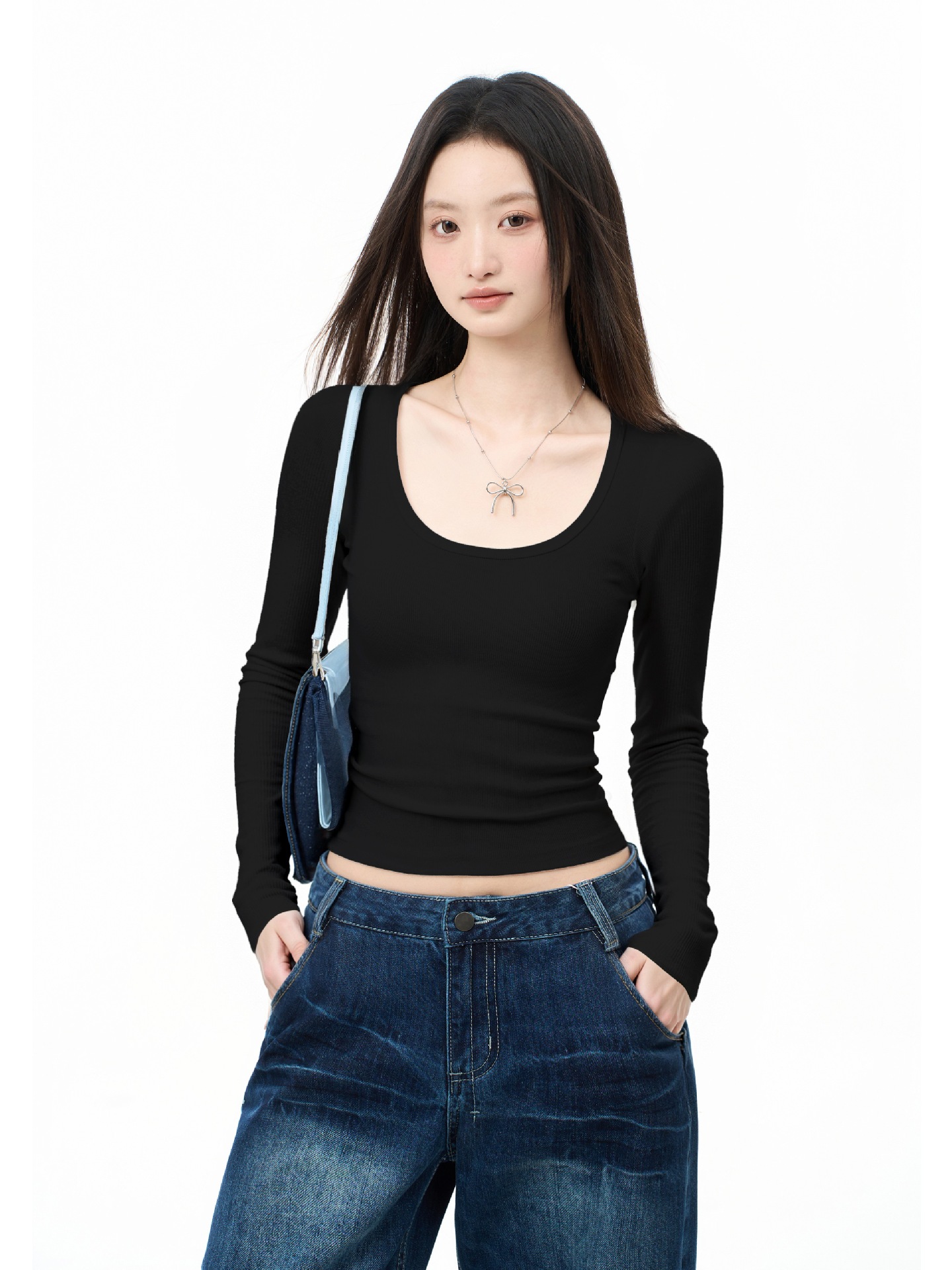 검은색
