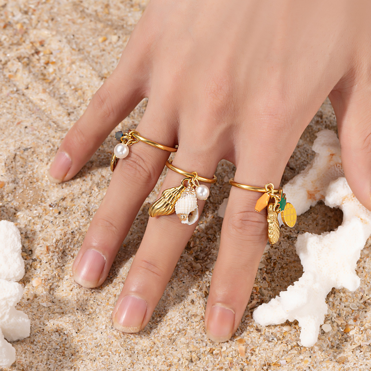 Anillo de acero inoxidable europeo y americano de Tena, lujo ligero, sentido de alta gama, estilo de playa marina, anillo de acero de titanio, diseño de nicho femenino