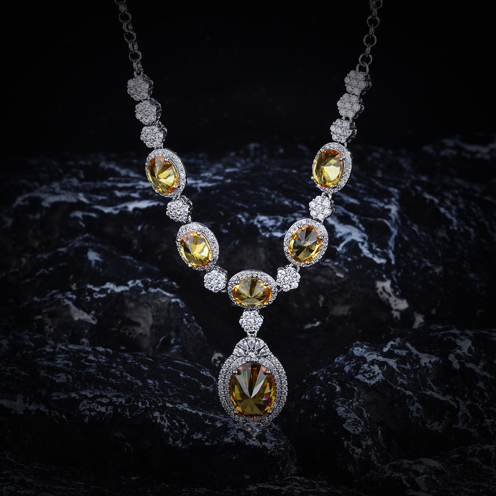 Súper Hada temperamento creativo collar anti-incrustaciones hembra brillante amarillo diamante aretes anillo abierto pull pulsera colorido tesoro conjunto de cuatro piezas