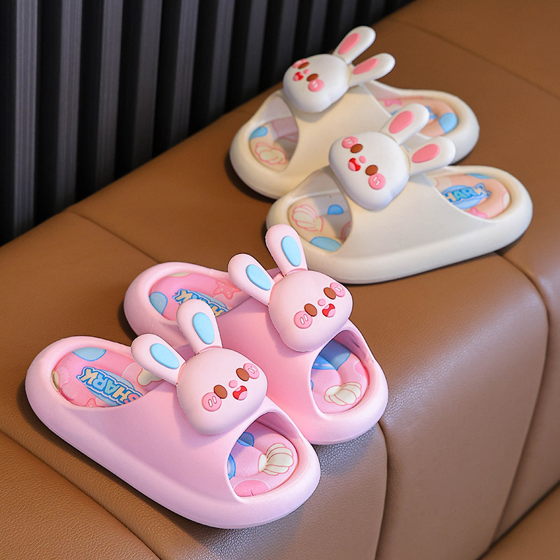 Sandalias y pantuflas para niños, sensación de mierda, niña, dibujos animados de verano, baño interior lindo antideslizante, zapatillas de suela blanda, zapatillas de bebé