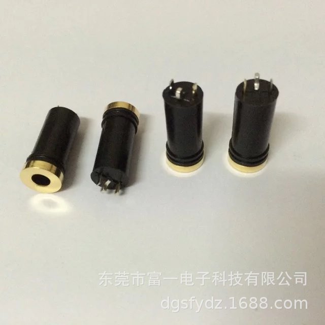 3.5立体三节8.0塑胶母座 四极8.0镀金耳机插座