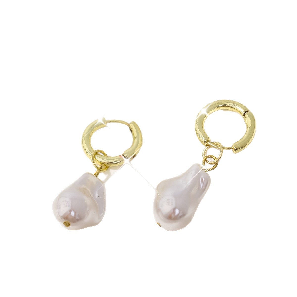 Brincos pendentes com pérola barroca estilo francês dourados_voghion.com