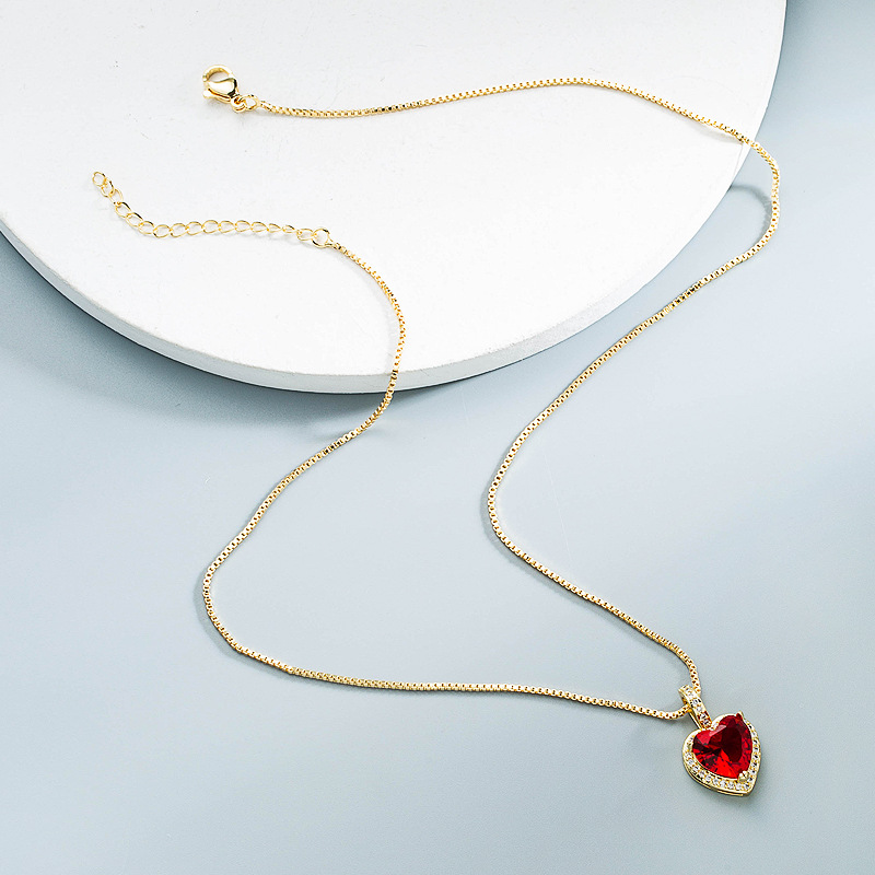 wholesale jewelry simple colorful crystal heart pendant copper necklace Nihaojewelrypicture4