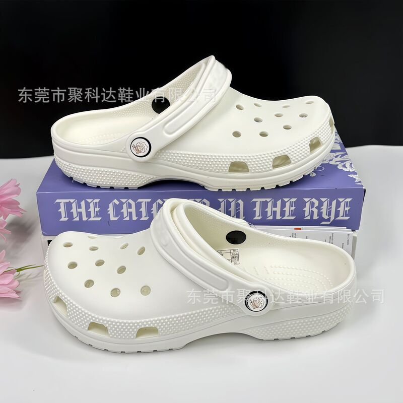 Manufacturer Wholesale Classic Celebrity Clogs for Men and Women, Fashionable Couple Style, Non-Slip Eva Breathable Sandals, Beach Shoes