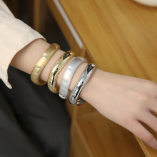 金色素圈手镯个性复古宽时尚感夸张手饰bangles女仿真古法银手镯