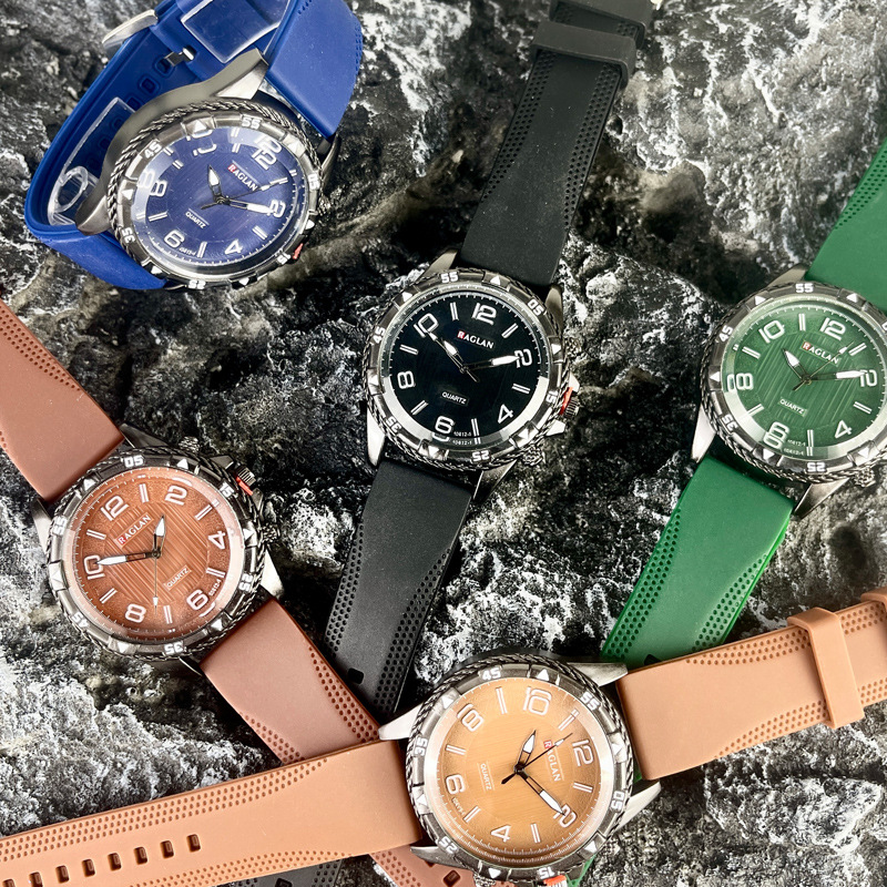 Hot Selling Fashion Cool Men Watch Sports Silicone Watch Men's Quartz Watch_voghion.com