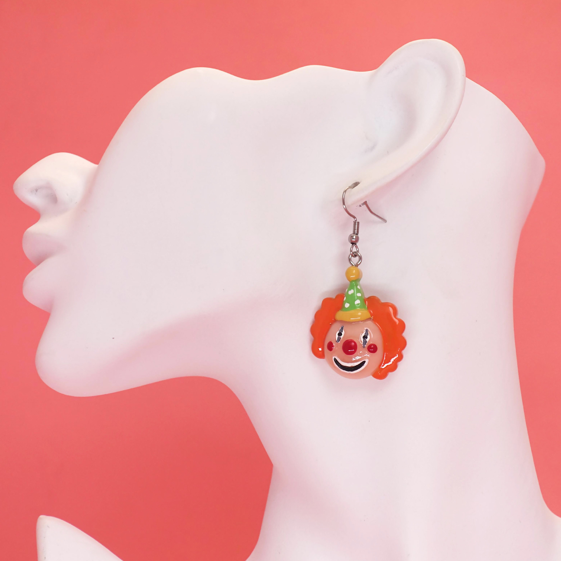 1 Paire Style IG Drôle Personnage De Dessin Animé Pitre Résine Boucles D'oreilles display picture 5