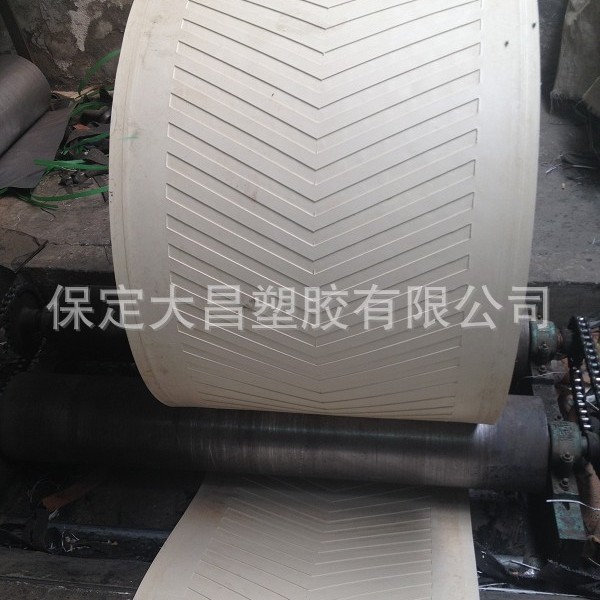 厂家专业生产白色绿色尼龙分层耐油耐酸碱耐腐蚀性好橡胶输输送带