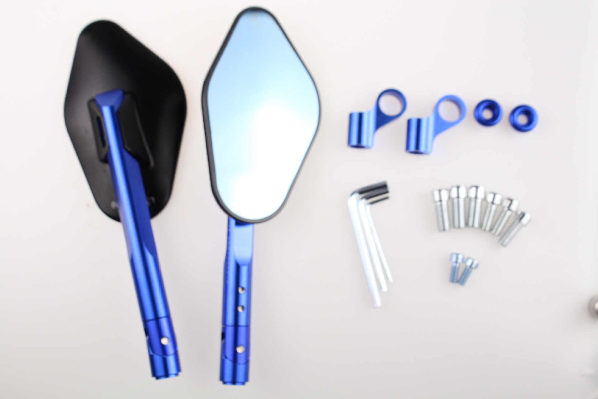 Universal Motorcycle Rearview Mirror Modification, Large-Angle Foldable Personalized Mirror, Side View Mirror, Reversing Assist