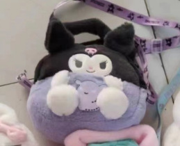 Juguete de peluche de ocho pulgadas, máquina de garras, bolso de muñeca, bolso de oso de bayas, bolso de muñeca transfronterizo de perro, bolso de comercio exterior