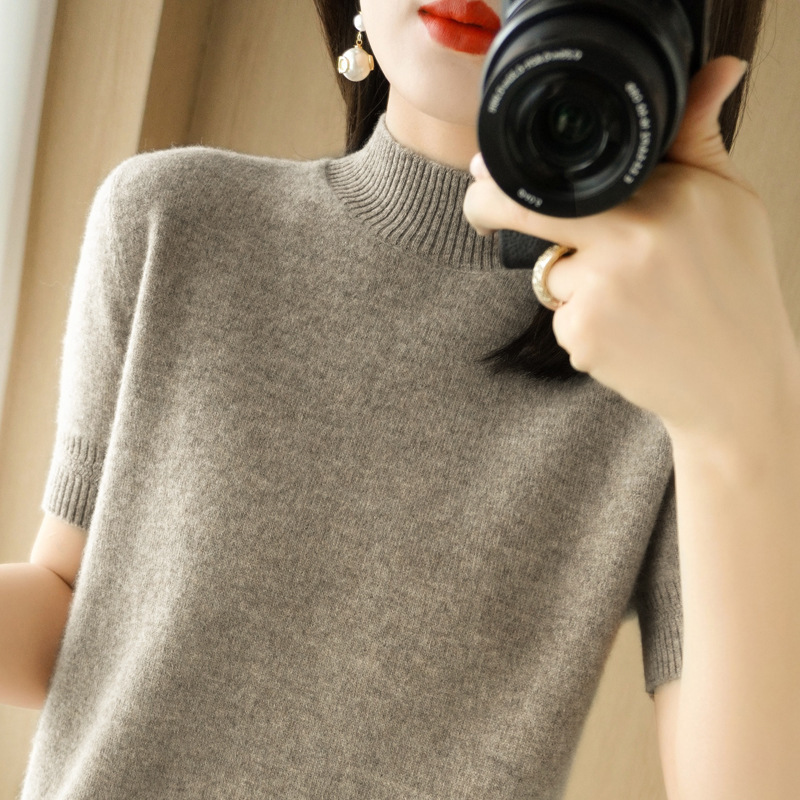 Early Autumn Half-High Collar Short-Sleeved Women's Sweater, Loose Short Style Base Layer Half-Sleeve Knit Top, Mid-Sleeve Knit Sweater, Plus Size