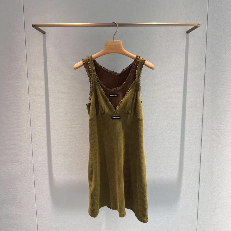 Shenzhen Nanyou~M Brand Top Version 26 Spring/Summer Slim-Fit Knitted Vest for Women, Chanel-Style Lace Sleeveless Top, Versatile m